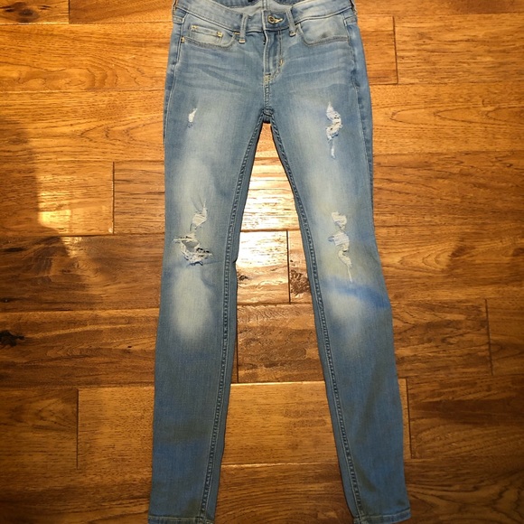 Light wash Skinny Jeans - Picture 2 of 3